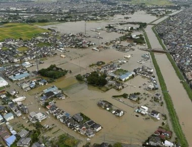 Σοκαριστικές εικόνες απο την καταστροφή στην Ιαπωνία - Στους 141 έφτασαν οι νεκροί (βίντεο)